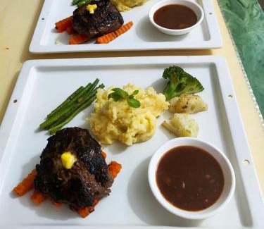 Koh Rong Bed & Breakfast | SELA Bungalow and Italian Restaurant