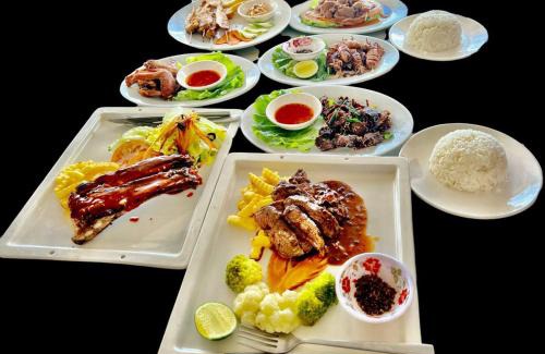 Koh Rong Bed & Breakfast | SELA Bungalow and Italian Restaurant
