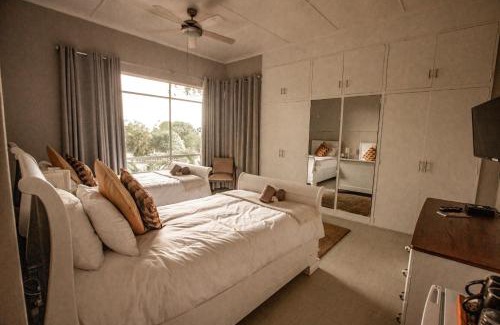 Malelane Bed & Breakfast | Selati 103 Guest Cottages
