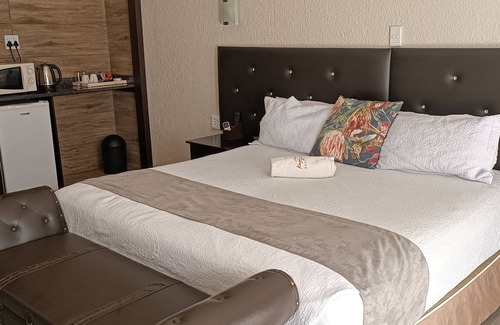 Carletonville House | Selati Guesthouse