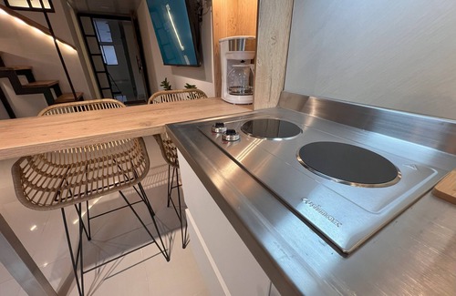 Santa Fe Apartment | SELECT Medellin-303-1-bedroom apartment with AC and WiFi- Near El Poblado