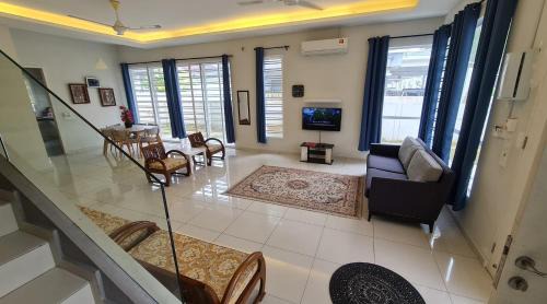Sungai Badau House | Selendang In Krubong Near Std Hang Jebat, MITC & UTEM