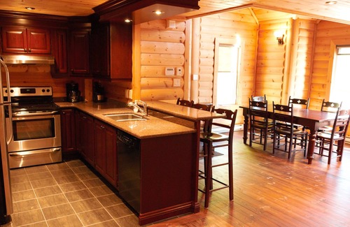 Amherst Cabin | Selenia Lodge