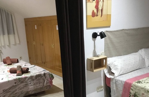 Becerril de la Sierra Ski Chalet | Self catering Samburiel for 19 people