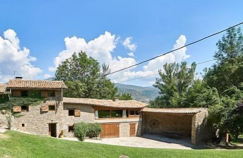 Bellver de Cerdanya Cottage | Self catering Cal Cardina for 11 people