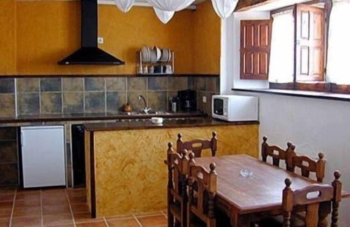 Navalperal de Tormes Cottage | Self catering La Tablilla y La Terraza for 8 people