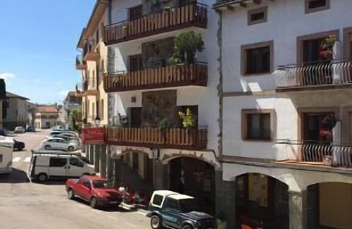 Santa Maria de Corco Cottage | Self catering L'esquirol de L'esquirol for 5 people