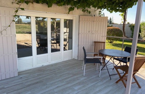 Saint-Saturnin-les-Avignon Cottage | Self-catering cottage in Provence - Vaucluse