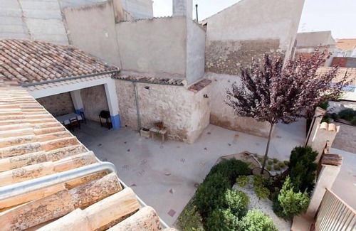 Horcajo de Santiago Cottage | Self catering La Alvardana for 21 people