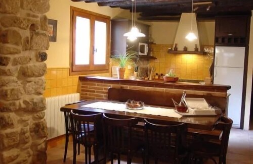 Horta de Sant Joan Apartment | Self catering El Racó de les Grases for 8 people