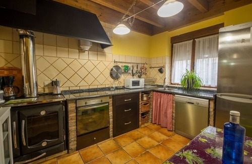 Mambrillas de Lara Cottage | Self catering El Rincón del Alfoz for 14 people