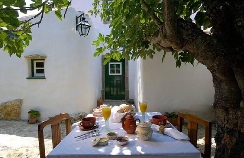 Aldeia da Mata Pequena Cottage | Self catering Aldeia da Mata Pequena, Turismo & Lazer, Lda for 6 people