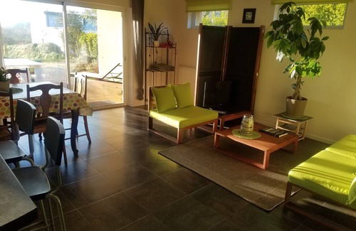 Plouguin House | Self-catering apartment available from 25/07 to 3/08 and 10/08 to 14/08