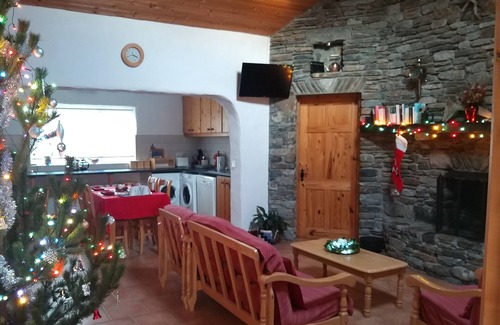Recess House | SELF CATERING COTTAGE IN PICTURESQUE INAGH VALLEY WITH WI-FI