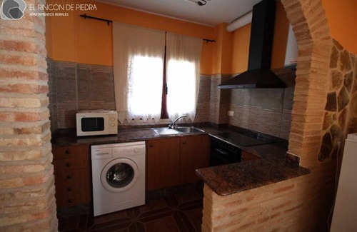Enguidanos Apartment | Self catering El Rincon de Piedra for 4 people