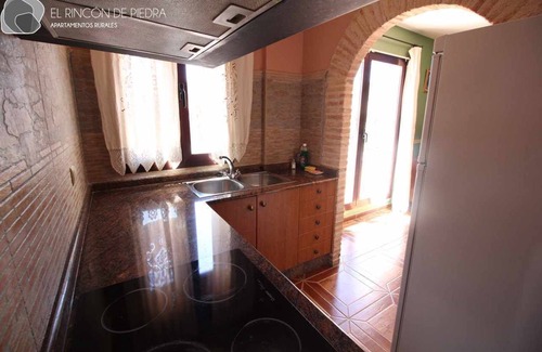 Enguidanos Apartment | Self catering El Rincon de Piedra for 4 people