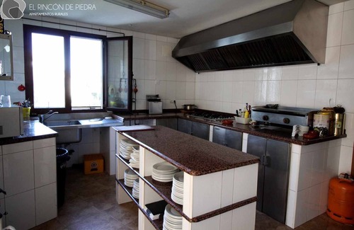 Enguidanos Apartment | Self catering El Rincon de Piedra for 4 people