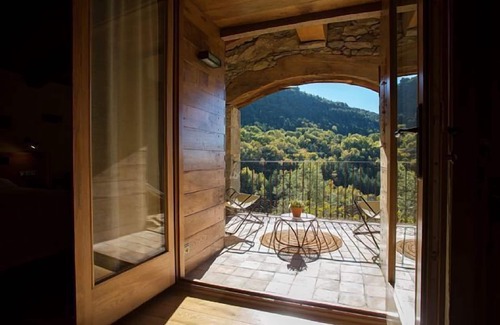 Tavertet Cottage | Self catering La Cabanya del Crous for 6 people