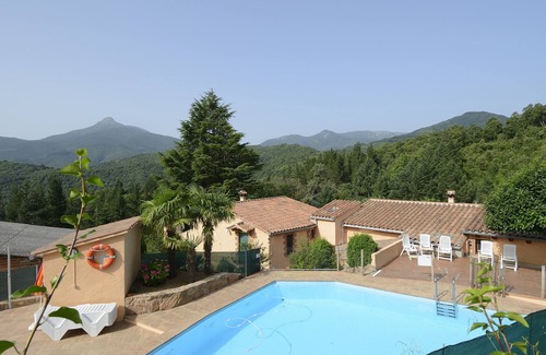 Arbucies Cottage | Self catering Mas Romeu for 12 people