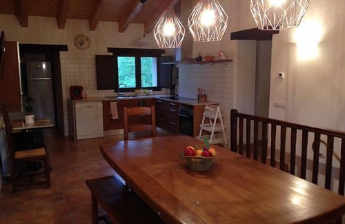 Olot Cottage | Self catering Mas Tossols for 9 people