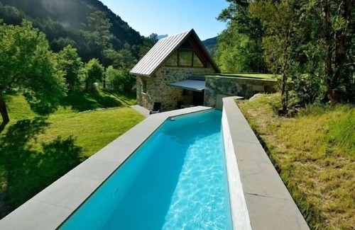 Badain Cottage | Self catering O Molín de L'Irués y A Ceresera for 4 people