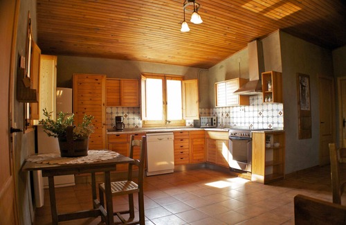 Oden House | Self catering Poble Rural Puigarnau-Pubilló for 12 people