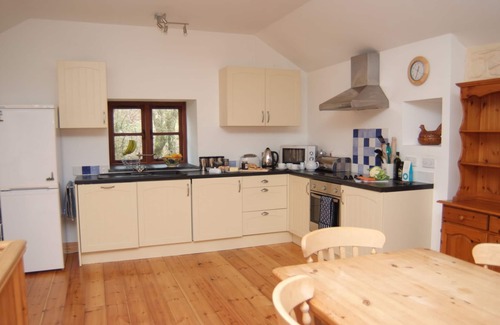 Trewen Cottage | Self Catering Rural Farm Cottage + Heated Pool Cornwall