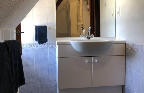 Blis-et-Born Cottage | Self Catering - Traditional Farm house