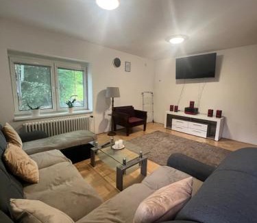 Nitra House | -Self-Check- 4-bedroom Extra large house