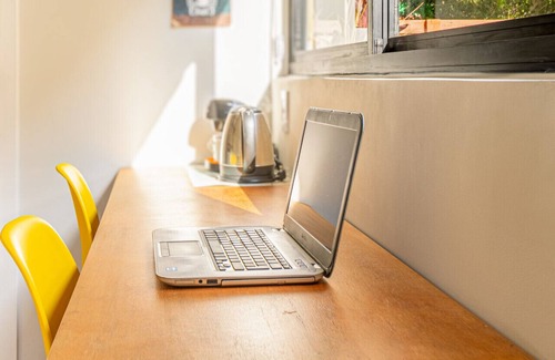 Lagoa da Conceicao Apartment | *Self Check-In*A/C*Full Kitchen*10min->Beach*