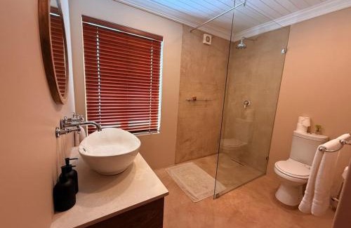 Wellington Apartment | Self Check-in River View Suite