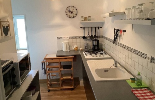 Saint-Martin-de-Cenilly Cottage | Self Contained Gite with lovely country views