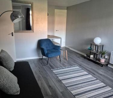Kirkdale Apartment | Self-contained 1 bedroom flat