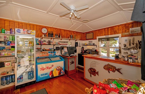 Amodeo Bay RV Rental | Self-Contained 2-bedroom Unit in stunning Amodeo Bay. Views to the Ocean