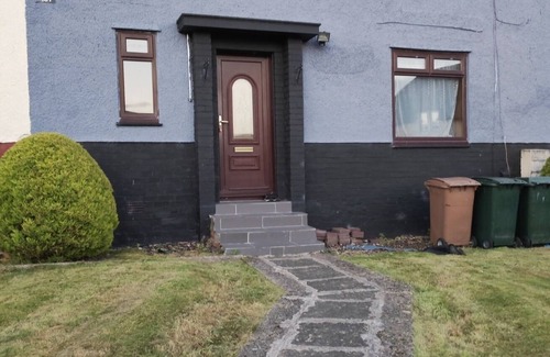 Galston House | Self Contained 2 Bedrooms House Free Parking