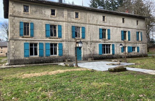Le Soulie Apartment | Self-contained apartment in a chateau in the countryside.