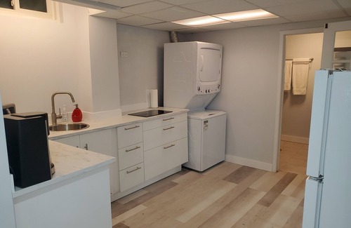Oakville Apartment | Self-contained Basement Apartment