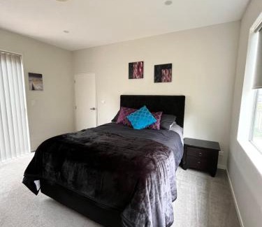 Silverdale House | Self contained central Silverdale