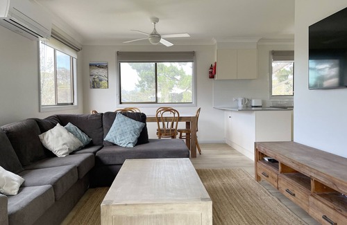 Broulee Villa | Self contained Top Unit - Surfs Up - Hear the sea at night.