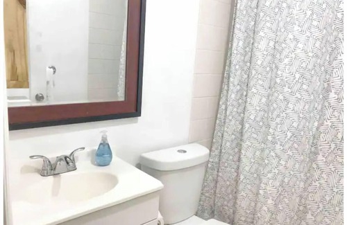 Providencia Park House | Self Distance with Pool Disney+ Netflix Hulu