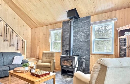 Saint-Alfred House | Self-sufficient cottage on the lake