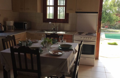 Pefki Villa | Selfcatering Villa in Crete Makrigialos withprivate Pool,Sea and mountain view