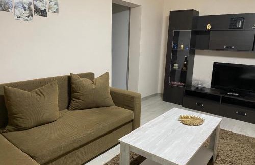 Carei Apartment | SELLADA APARTAMENT - Free Private Parking,AC,Wi-Fi