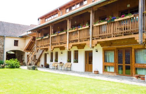 Kajov Apartment | Selský Dvůr- apartmány a keramická dílna