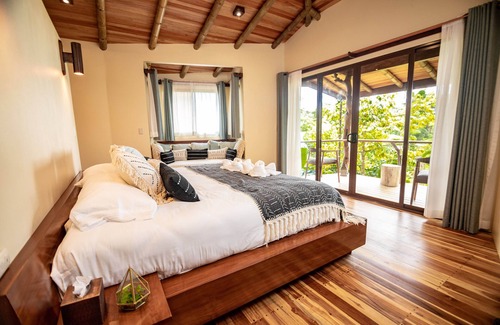 Ballena Hotel | Selva Armonia