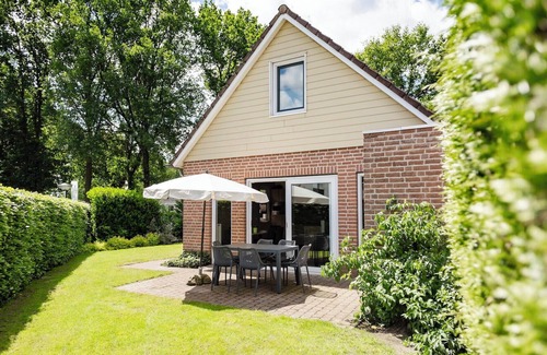 Plasmolen Cottage | Semi-detached bungalow for 6 persons