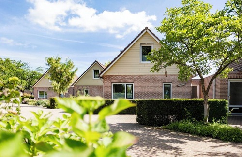 Plasmolen Cottage | Semi-detached bungalow for 6 persons