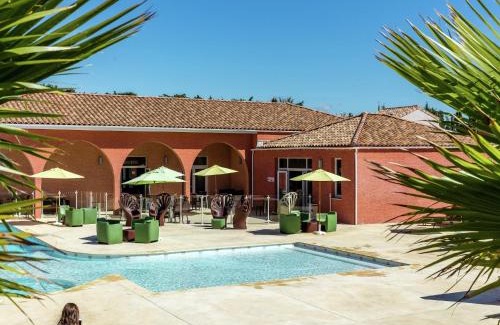 Saint-Christol House | Semi detached home in the hinterlands of Languedoc