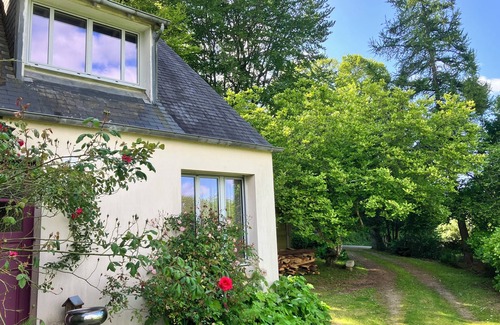 Taule House | Semi-detached house with sea view in Morlaix Bay