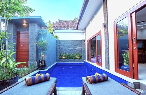 Laksmana Villa | SEMINYAK BEACH - Villa Ellen - SENSATIONAL REVIEWS - 150metres to the Beach